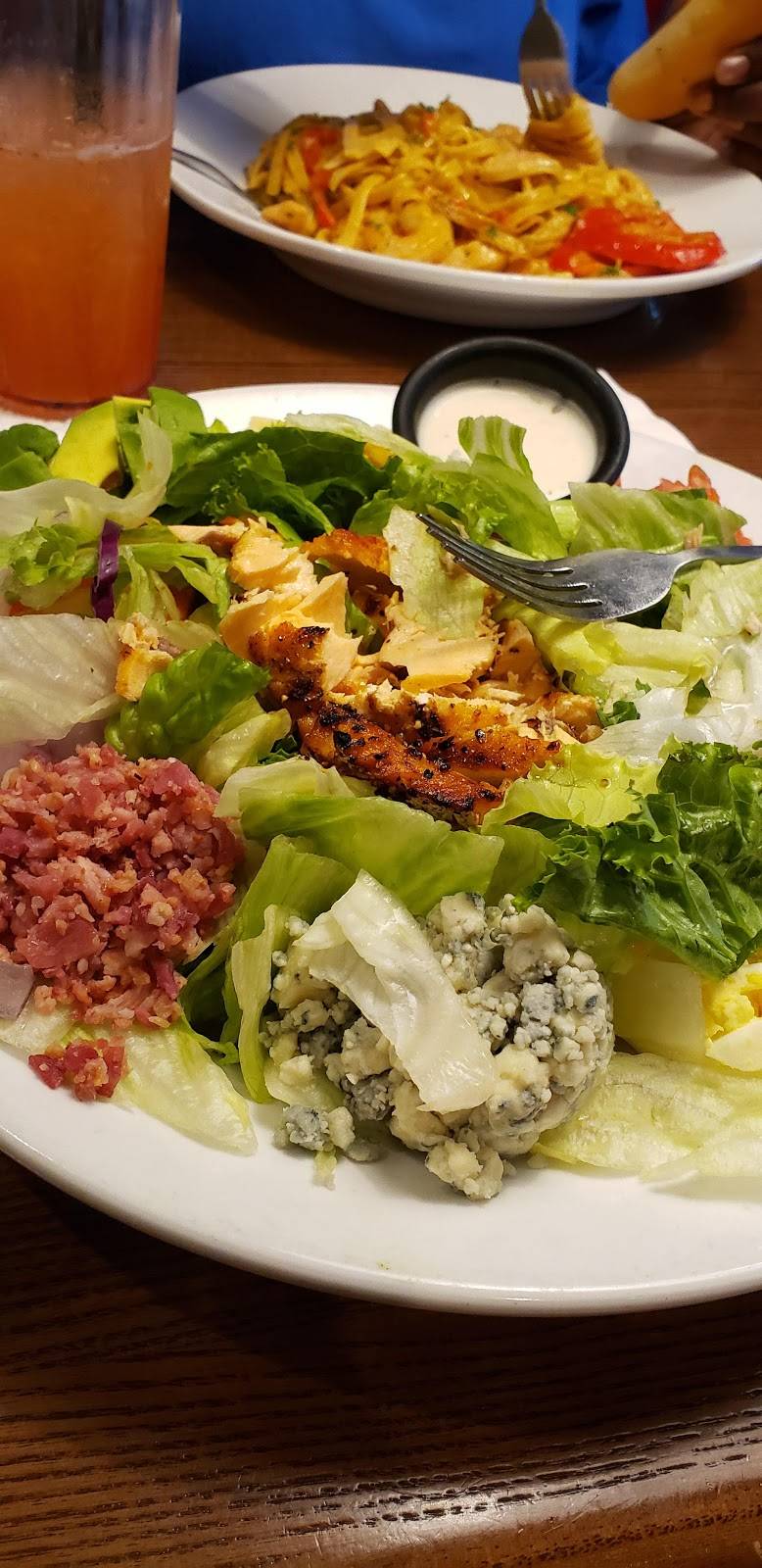 TGI Fridays | restaurant | 5933 Caravan Ct, Orlando, FL 32819, USA | 4079030338 OR +1 407-903-0338