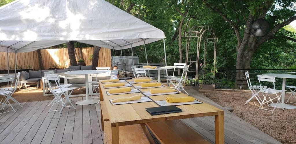 Tillery Kitchen and Bar | night club | 3201 E Cesar Chavez St, Austin, TX 78702, USA | 5125240580 OR +1 512-524-0580