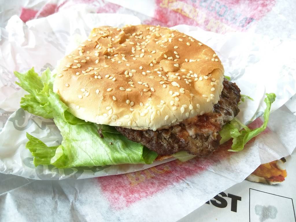 Carls Jr./Green Burrito | restaurant | 8271 Warner Ave, Huntington Beach, CA 92647, USA | 7148481206 OR +1 714-848-1206