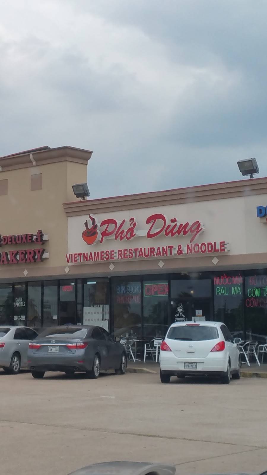 Pho Dūng | restaurant | 13211 Bellaire Blvd, Houston, TX 77083, USA | 2815307722 OR +1 281-530-7722