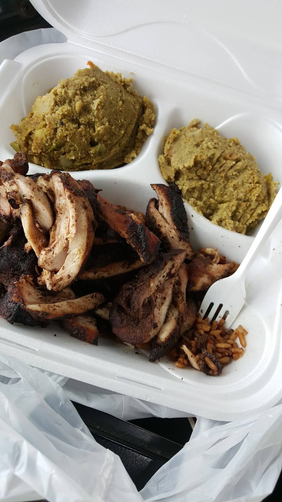 Mini chi-chi | restaurant | 5431 W Madison St, Chicago, IL 60644, USA | 7733790970 OR +1 773-379-0970