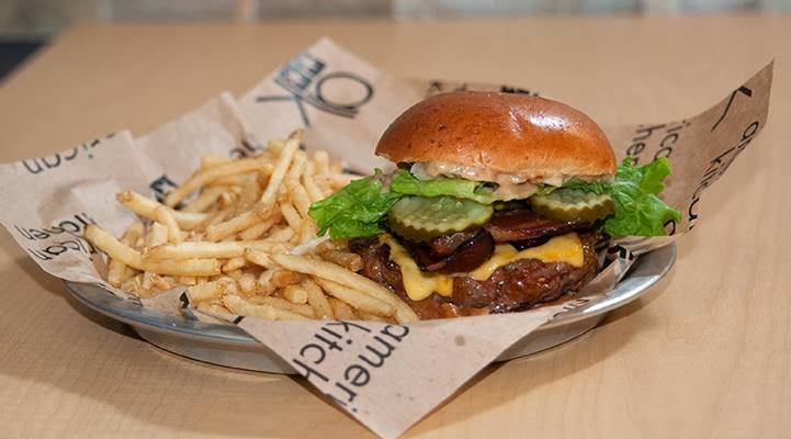 American Kitchen Restaurant | restaurant | 207 Center Ave, Bay City, MI 48708, USA | 9894021366 OR +1 989-402-1366