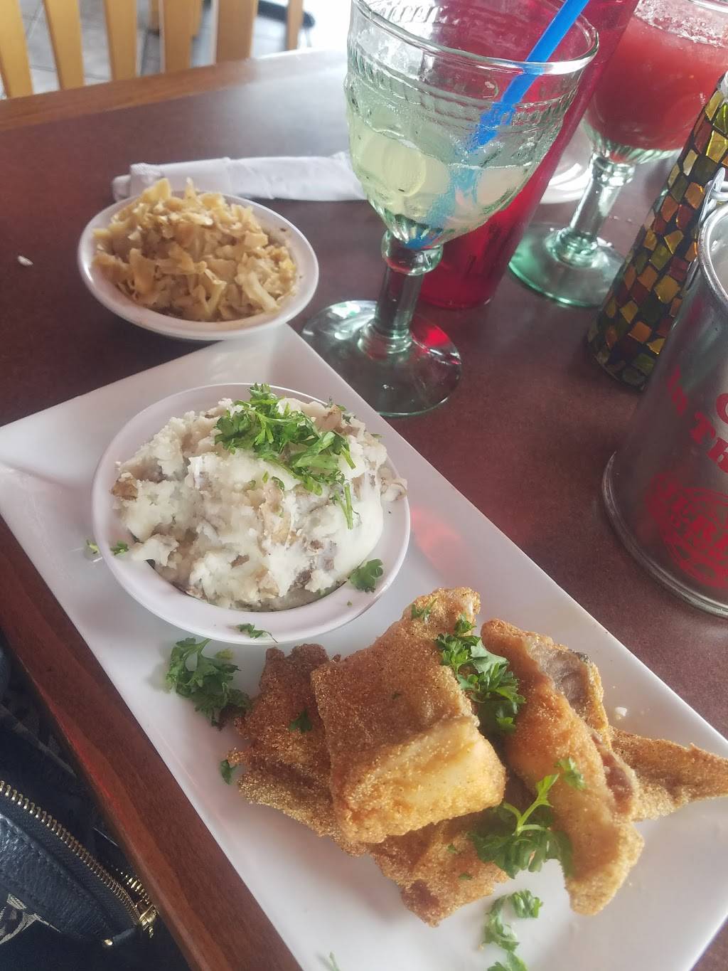 Monterrey Smoke House | restaurant | 551 W Becher St, Milwaukee, WI 53207, USA | 4144674943 OR +1 414-467-4943