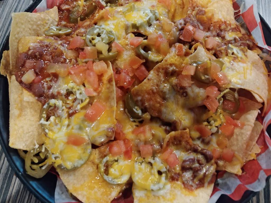 Brownies The Shed Bar and Grill | restaurant | 826 W Main St, New Albany, IN 47150, USA | 8129200030 OR +1 812-920-0030