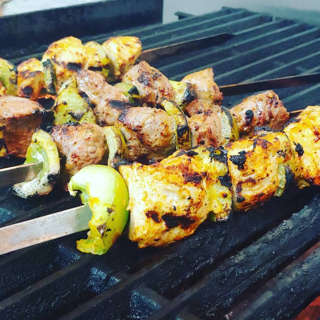 OTown Burgers N Wings | restaurant | 6614 Old Winter Garden Rd, Orlando, FL 32835, USA | 4072860515 OR +1 407-286-0515