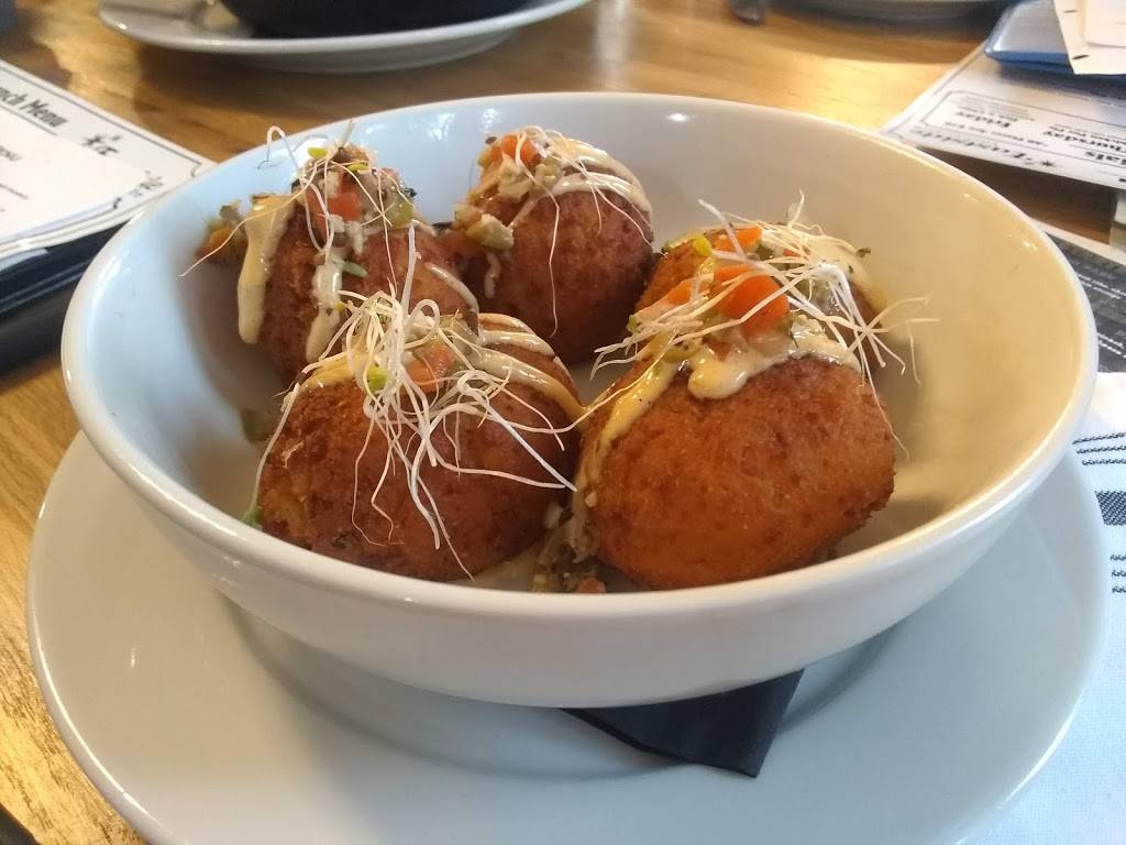 Eastside Kitchenette | restaurant | 2119 I-35 Frontage Rd, San Antonio, TX 78208, USA | 2105072568 OR +1 210-507-2568