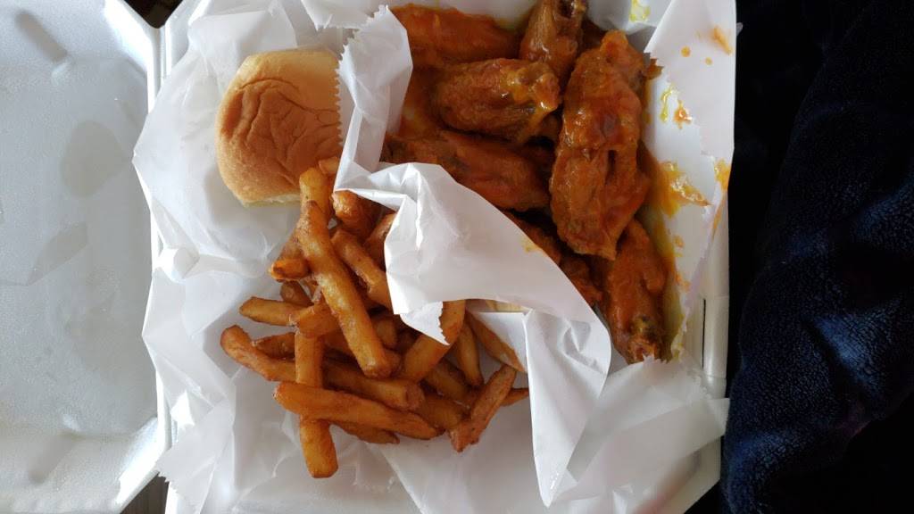 Dixie Queen | restaurant | 6759 E Shelby Dr, Memphis, TN 38141, USA | 9013625775 OR +1 901-362-5775