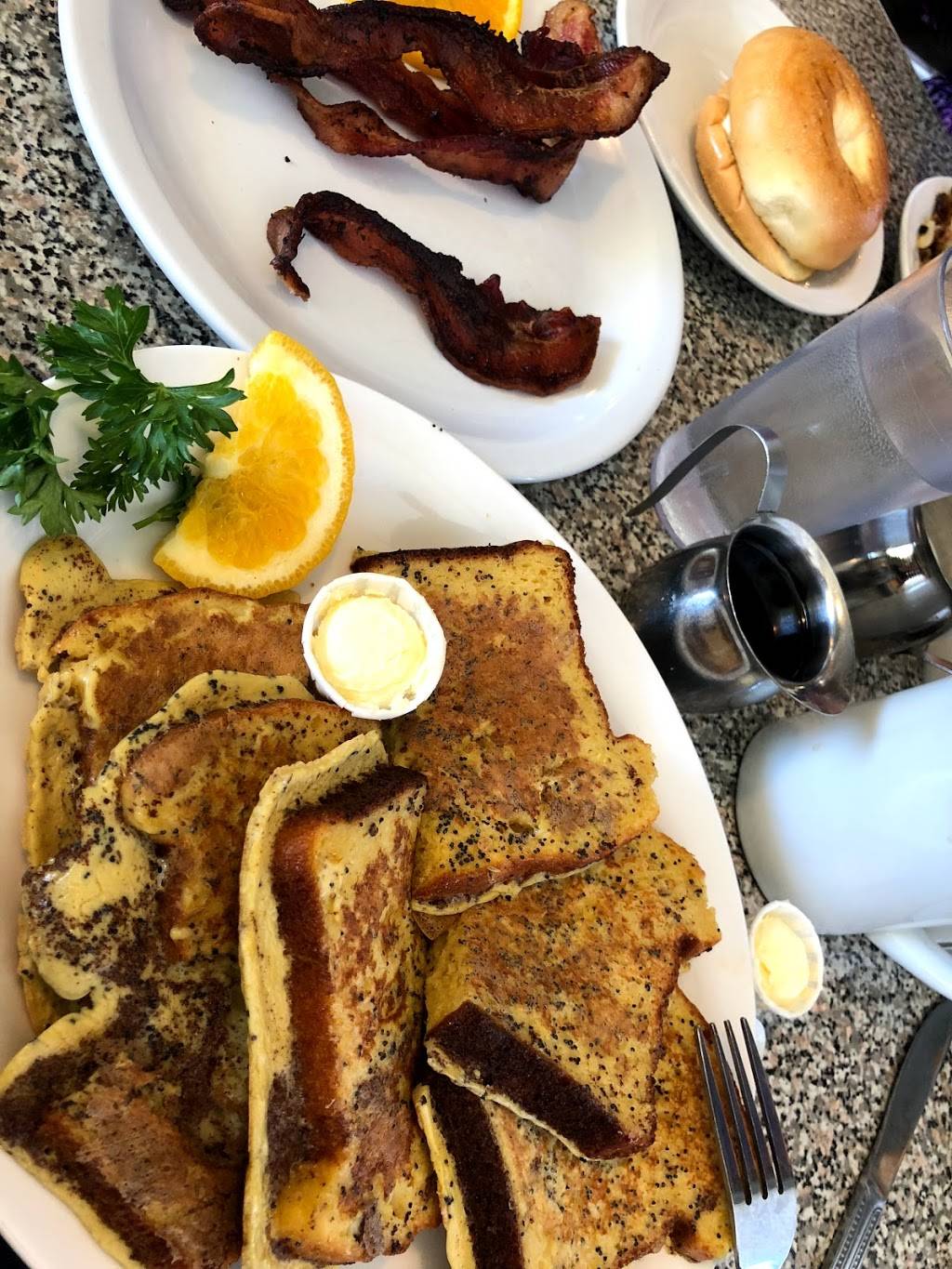 Morning Thunder Cafe | restaurant | 352 Vallombrosa Ave, Chico, CA 95926, USA | 5303429717 OR +1 530-342-9717