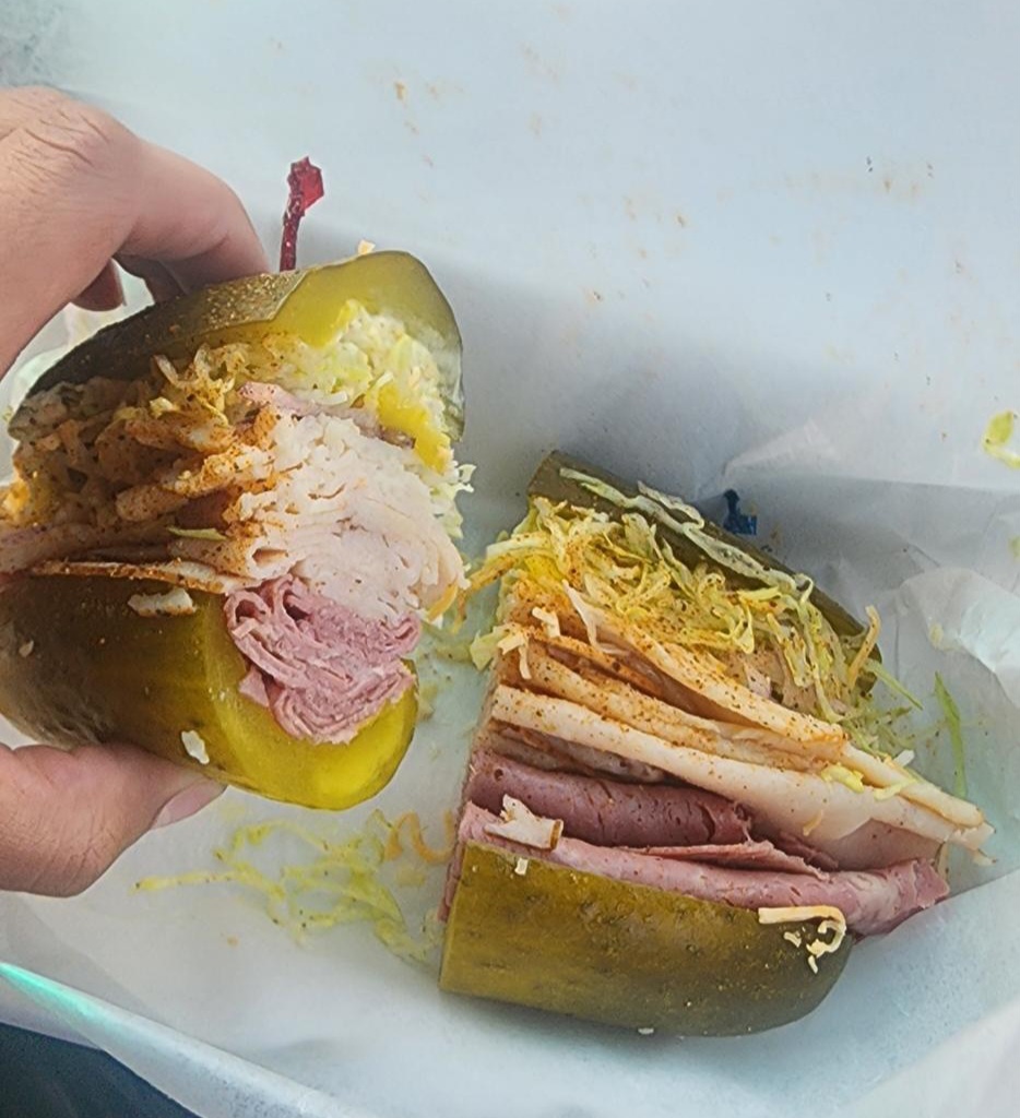 Whats The Dill | restaurant | 4088 W McNichols Rd, Detroit, MI 48221, USA | 3136469040 OR +1 313-646-9040