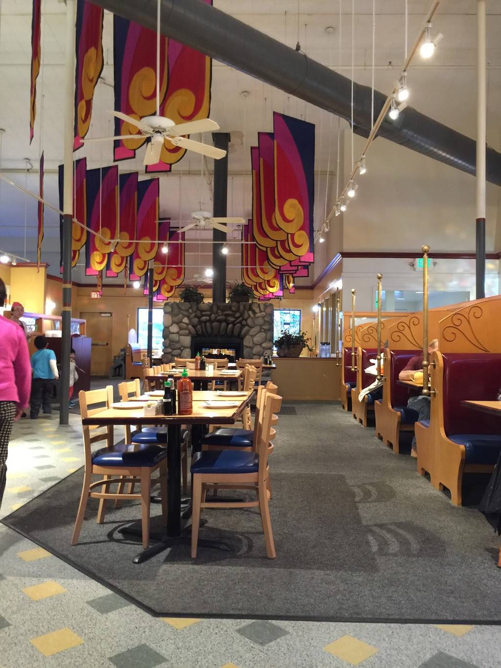 New Garden Asian Cuisine | restaurant | 300 Broadway St #21, Seaside, OR 97138, USA | 5037389639 OR +1 503-738-9639