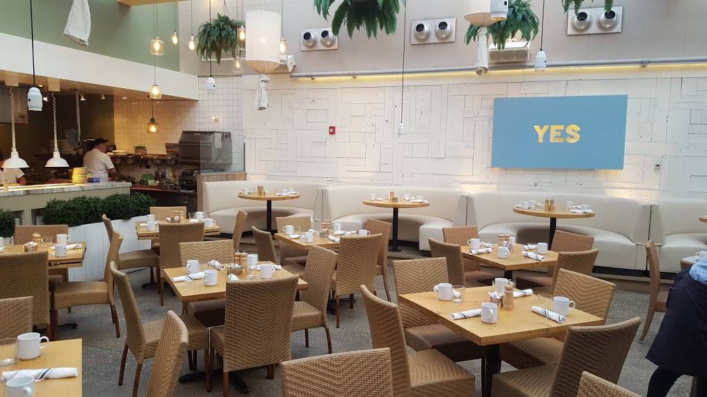 Summer House Santa Monica | restaurant | 1954 N Halsted St, Chicago, IL 60614, USA | 7736344100 OR +1 773-634-4100