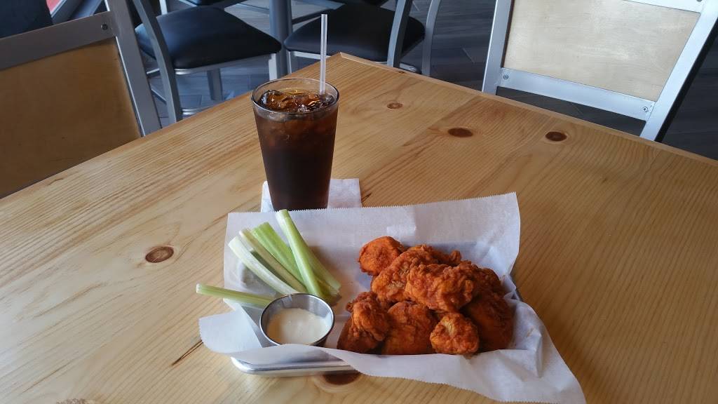 Hot Pechugas | restaurant | Blvrd Gral Rodolfo Sánchez Taboada 10291, Defensores de Baja California, 22660 Tijuana, B.C., Mexico | 016642080355 OR +52 664 208 0355