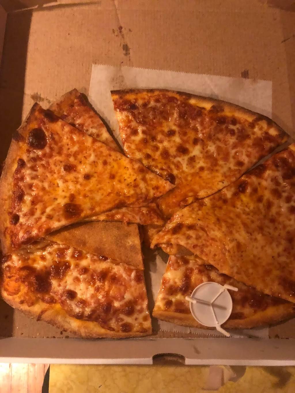 Vidalis Pizza | restaurant | 31-6 21st St, Astoria, NY 11106, USA | 7186062068 OR +1 718-606-2068