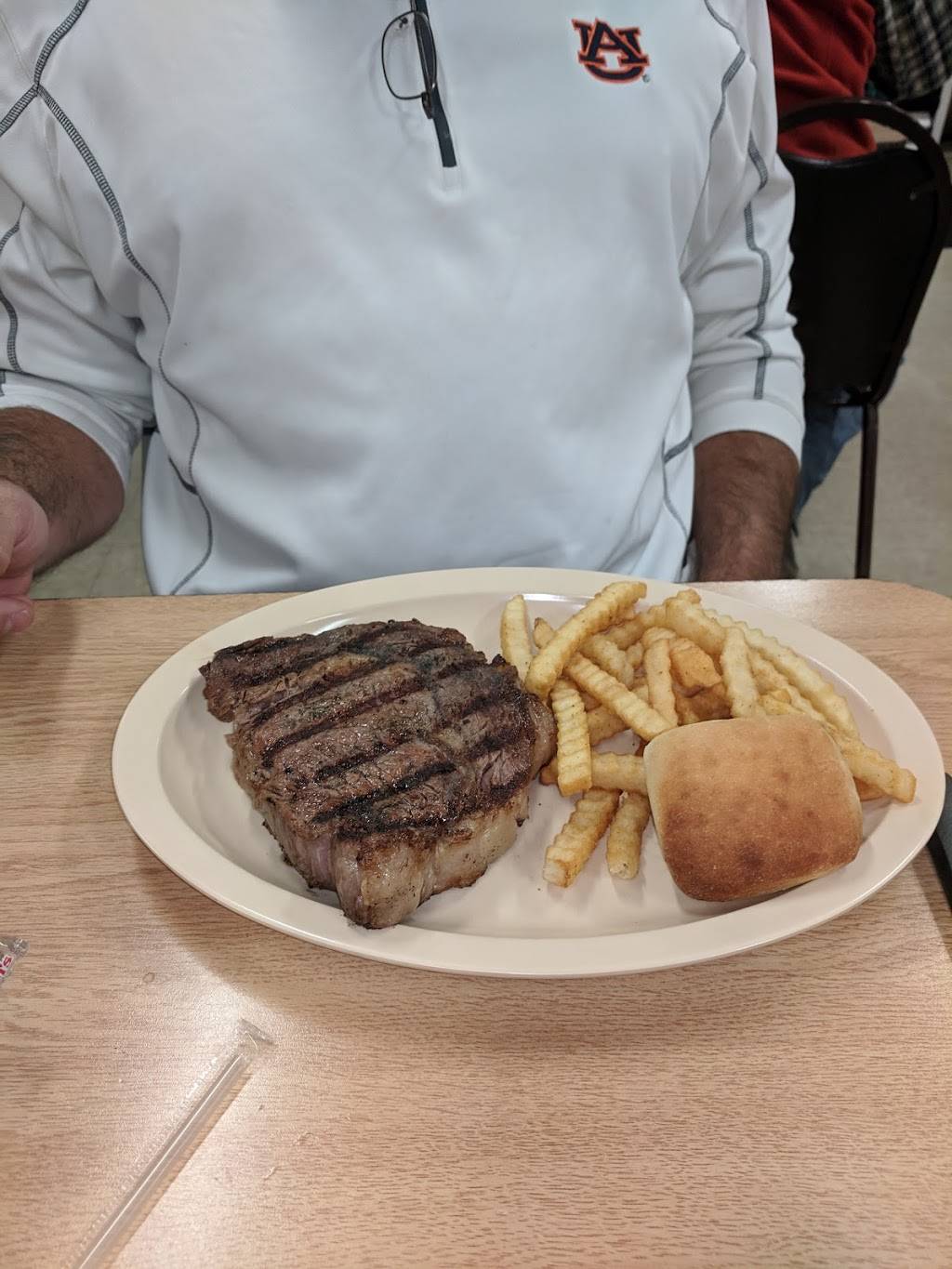 Elmers Restaurant | restaurant | 6841 Tallapoosa St, Notasulga, AL 36866, USA | 3342571998 OR +1 334-257-1998