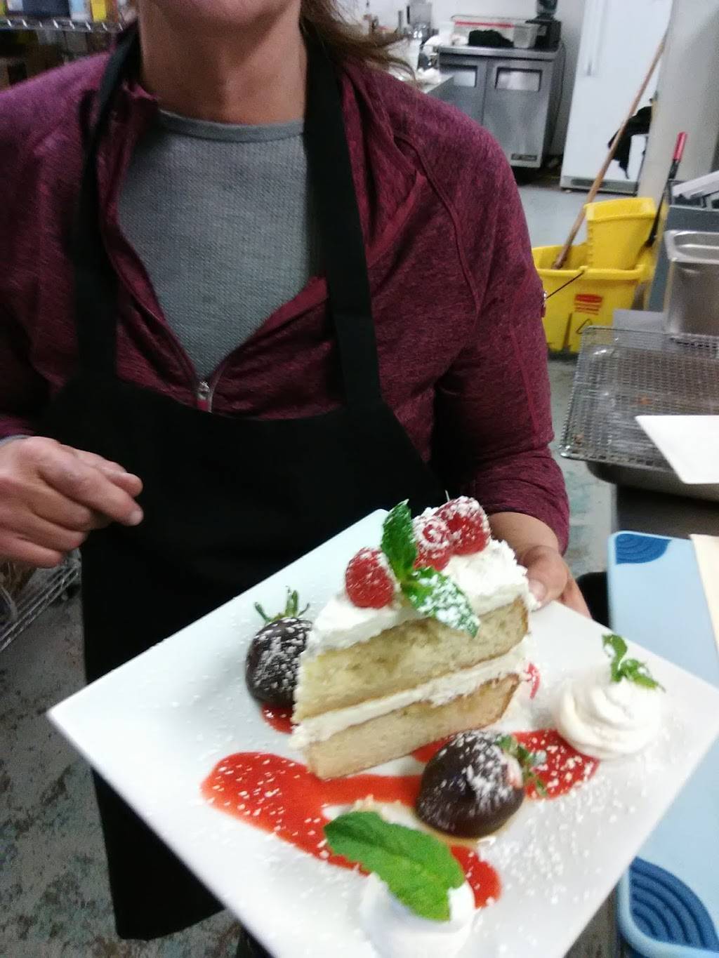 Tulas Restaurant and Bar | restaurant | 311 Gay St, Washington, VA 22747, USA | 5406752223 OR +1 540-675-2223