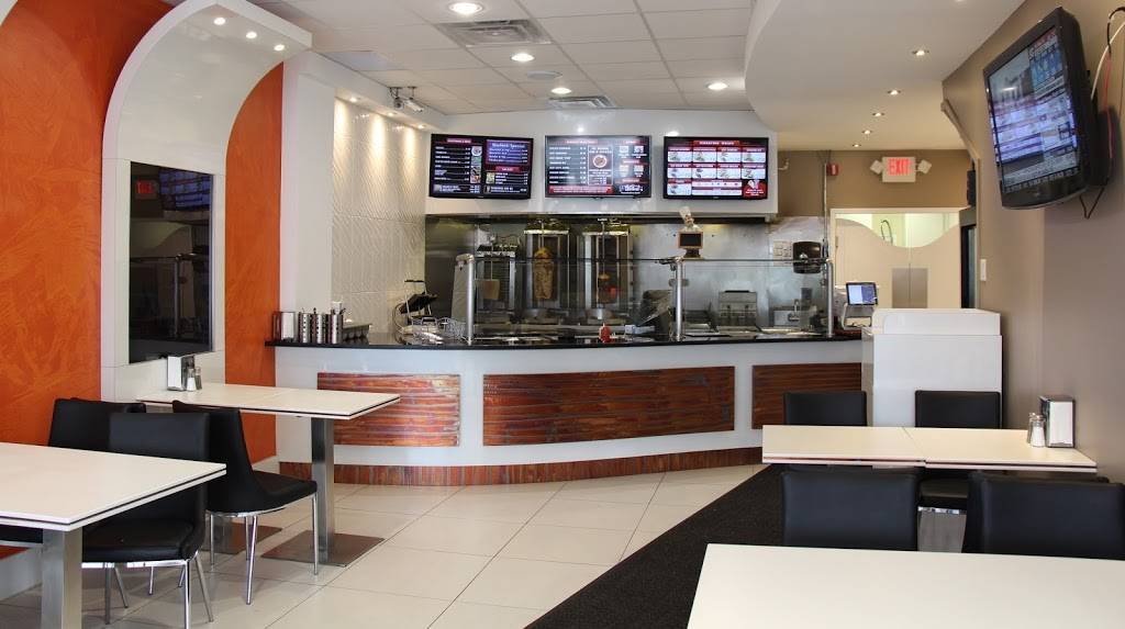 On-Z-Rocks | restaurant | 180 Queen St S, Mississauga, ON L5M 1L3, Canada | 9058123456 OR +1 905-812-3456