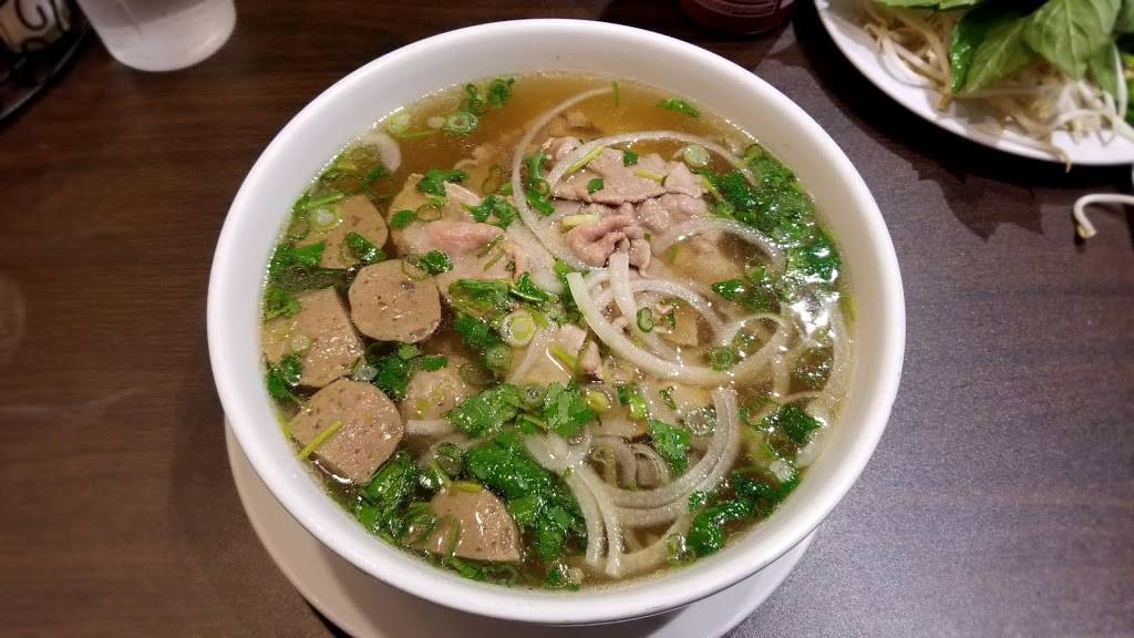 Pho Bulous | restaurant | 4167, 3409 S Broadway #700, Edmond, OK 73013, USA | 4054755599 OR +1 405-475-5599