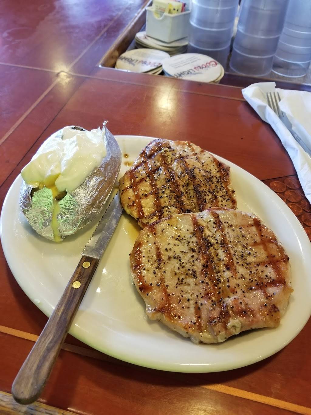 The Approach | restaurant | 214 Main St, Meredosia, IL 62665, USA | 2175841000 OR +1 217-584-1000