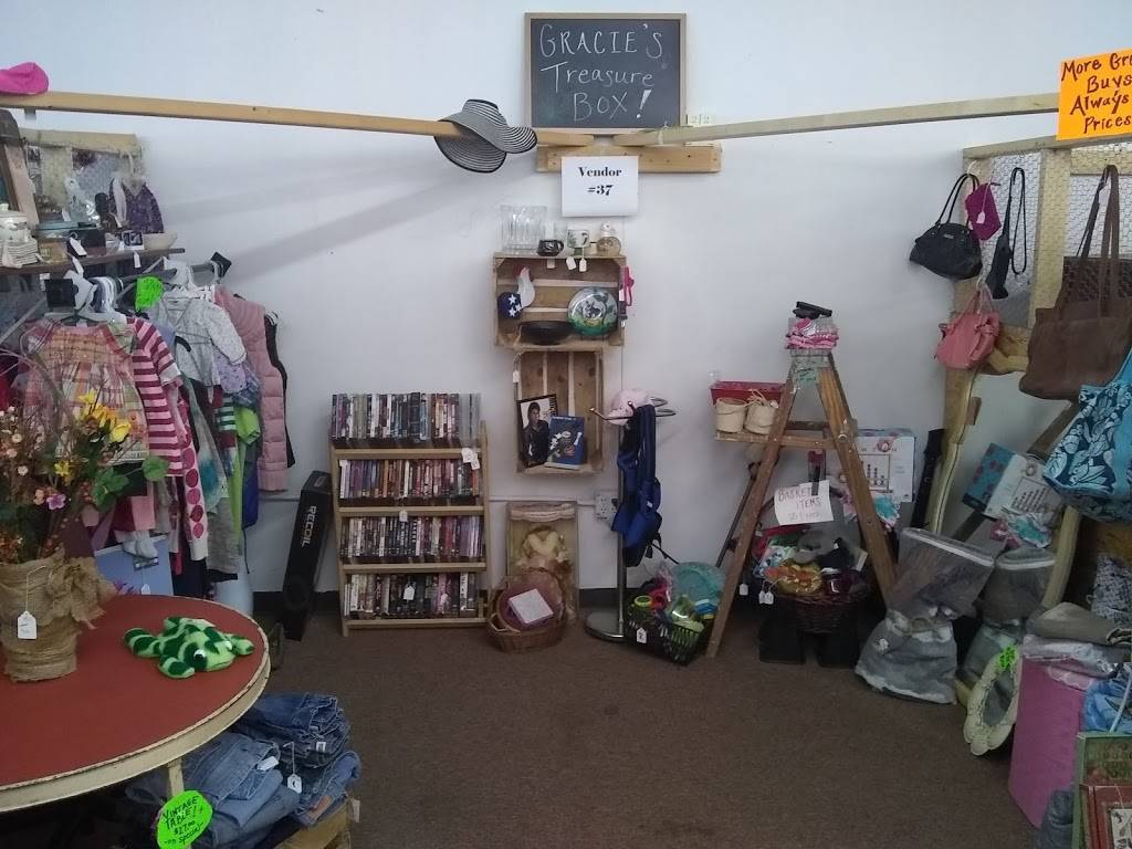 Grumpys | restaurant | 425 S McCleskey St #544, Boaz, AL 35957, USA | 2565930599 OR +1 256-593-0599