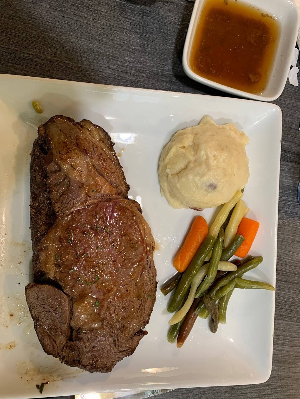 Egg Yolk Cafe | restaurant | 2601 Monroe Rd, De Pere, WI 54115, USA | 9206326117 OR +1 920-632-6117