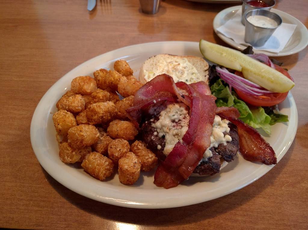 The Wild Hare Saloon & Cafe | restaurant | 1656 S Beavercreek Rd, Oregon City, OR 97045, USA | 5033037963 OR +1 503-303-7963