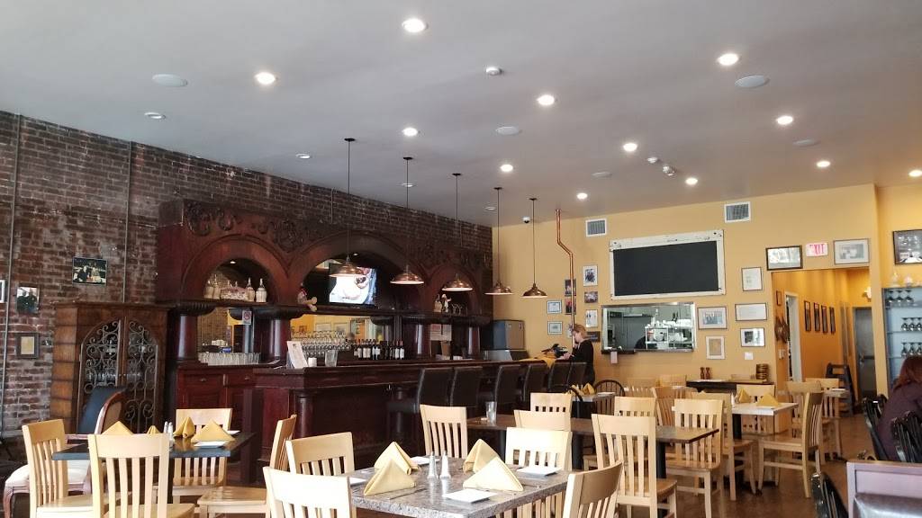 Mamma Italia Ristorante | restaurant | 306 Ferry St, Dayton, OR 97114, USA | 5038644100 OR +1 503-864-4100