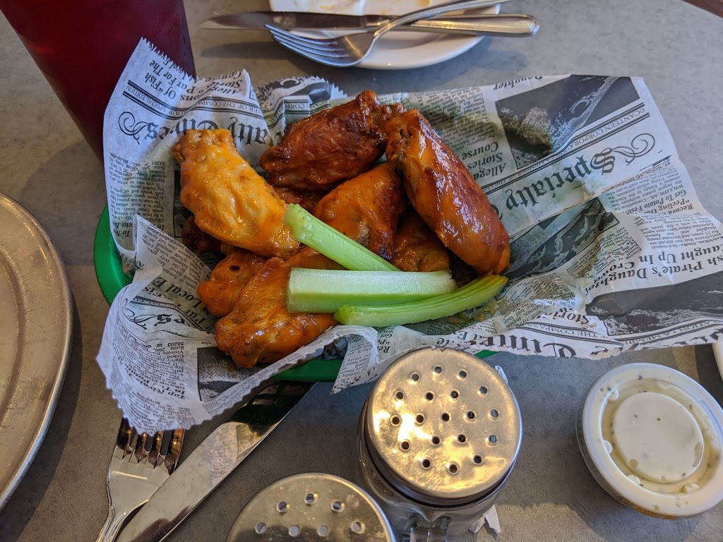 Trackside Pub & Deli | restaurant | 102 W North Central Ave, Tennille, GA 31089, USA | 4785216077 OR +1 478-521-6077