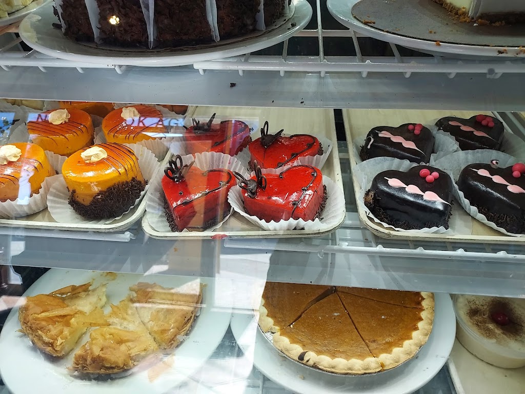 Giorgios Bakery & Bistro | bakery | 800 N Ocean Dr, Hollywood, FL 33019, USA | 9549295550 OR +1 954-929-5550