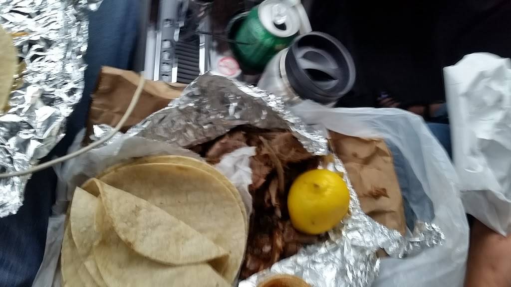 Carnitas La Michoacana | restaurant | 2049 W Cermak Rd, Chicago, IL 60608, USA | 7732542970 OR +1 773-254-2970