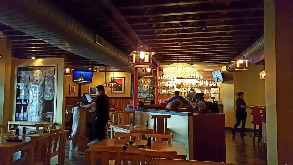 Street Restaurant | restaurant | 3407 Greystone Dr, Austin, TX 78731, USA | 5123829567 OR +1 512-382-9567