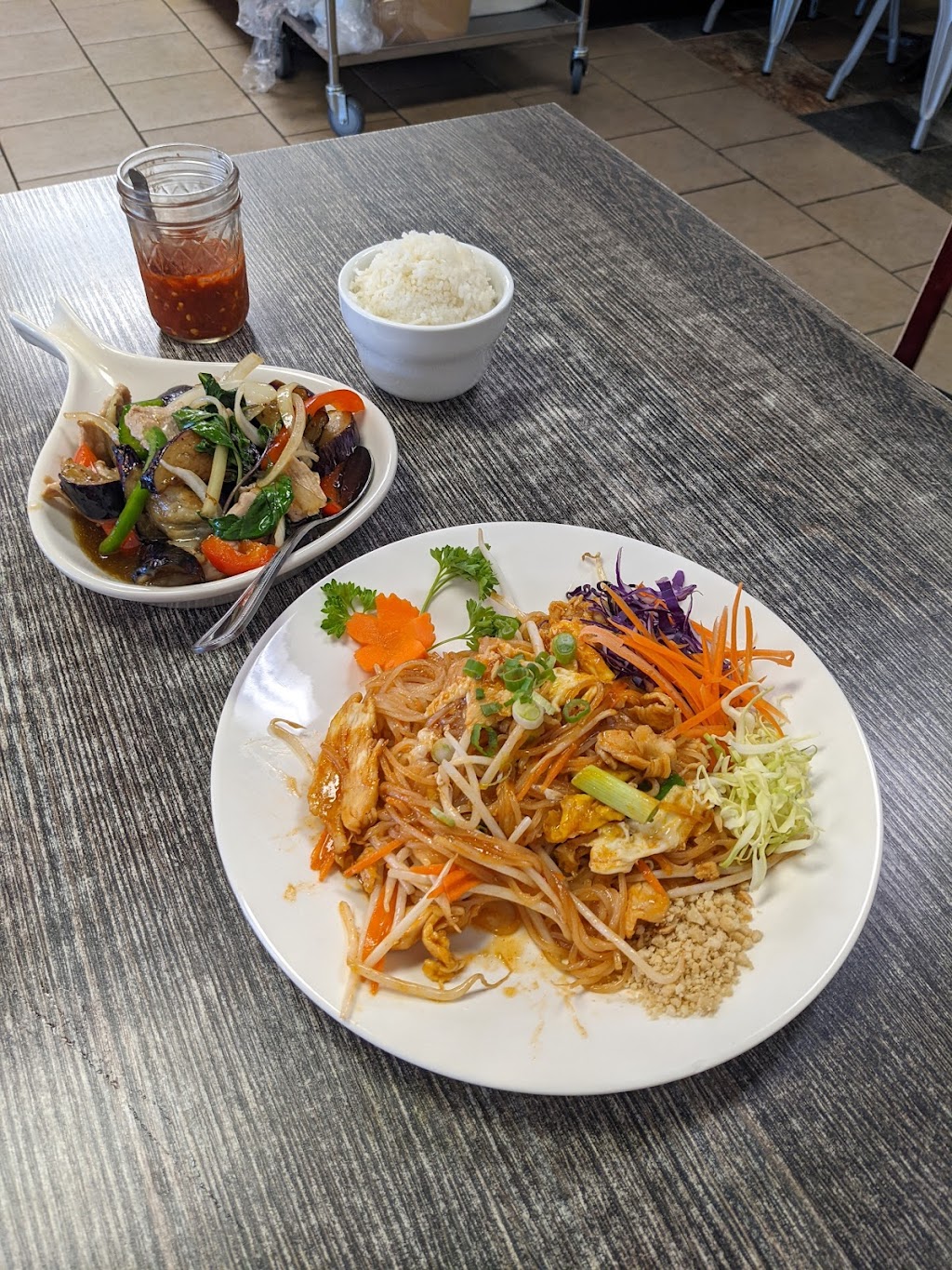 Mali thai | restaurant | 12142 N Rancho Vistoso Blvd #120, Oro Valley, AZ 85755, USA | 5206681918 OR +1 520-668-1918