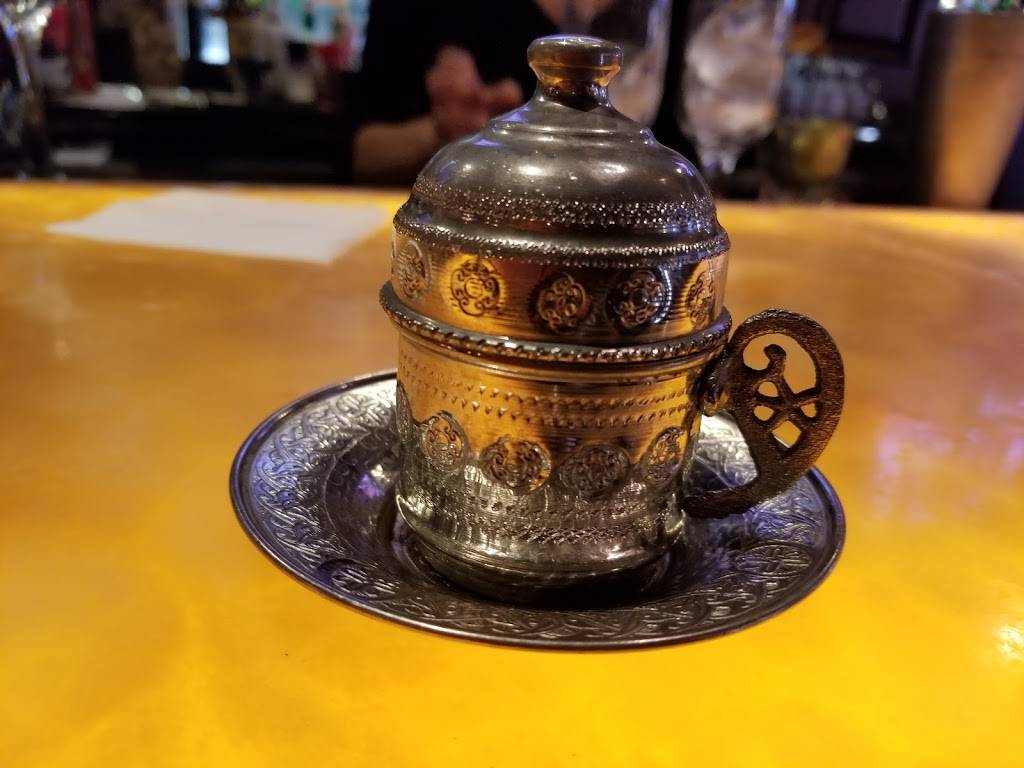 Coachs Mediterranean Grill & Bar | restaurant | 200 Main St #105, Huntington Beach, CA 92648, USA | 7149692233 OR +1 714-969-2233