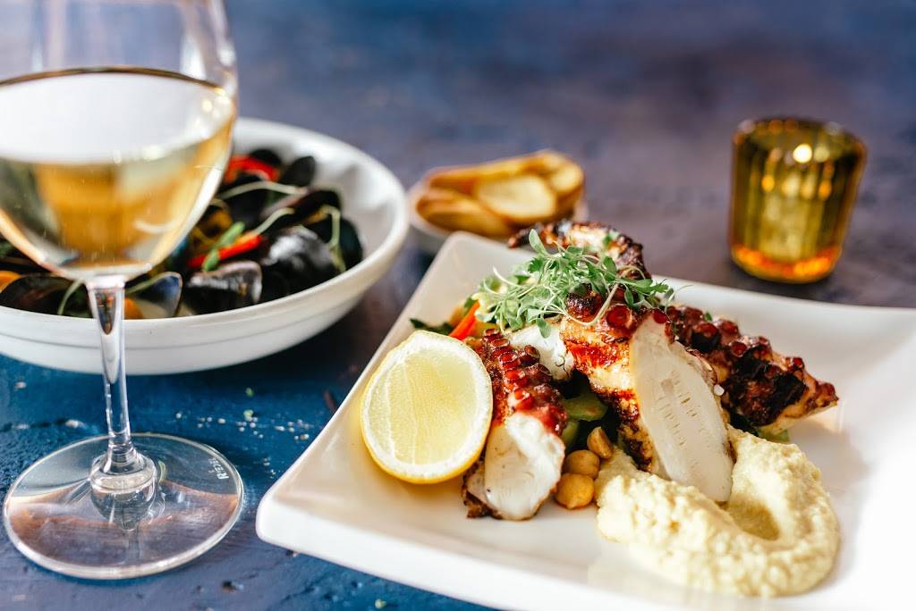 Lure Fishbar | restaurant | 1601 Collins Ave, Miami Beach, FL 33139, USA | 3056954550 OR +1 305-695-4550