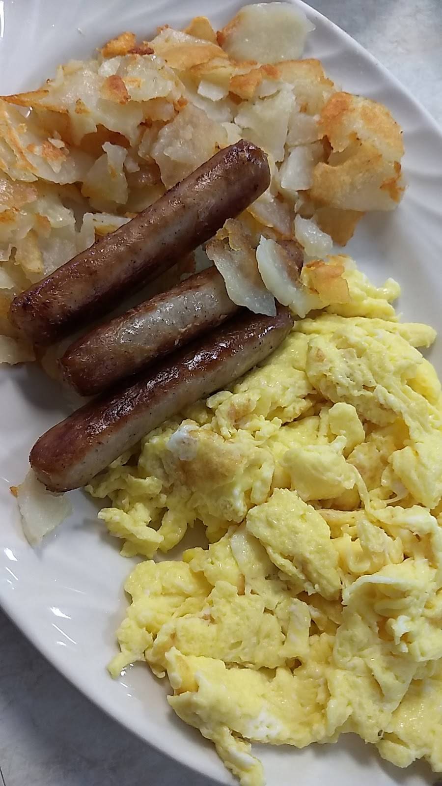 The Snack Shop | restaurant | 949 Brooks St, Beloit, WI 53511, USA | 6083130044 OR +1 608-313-0044