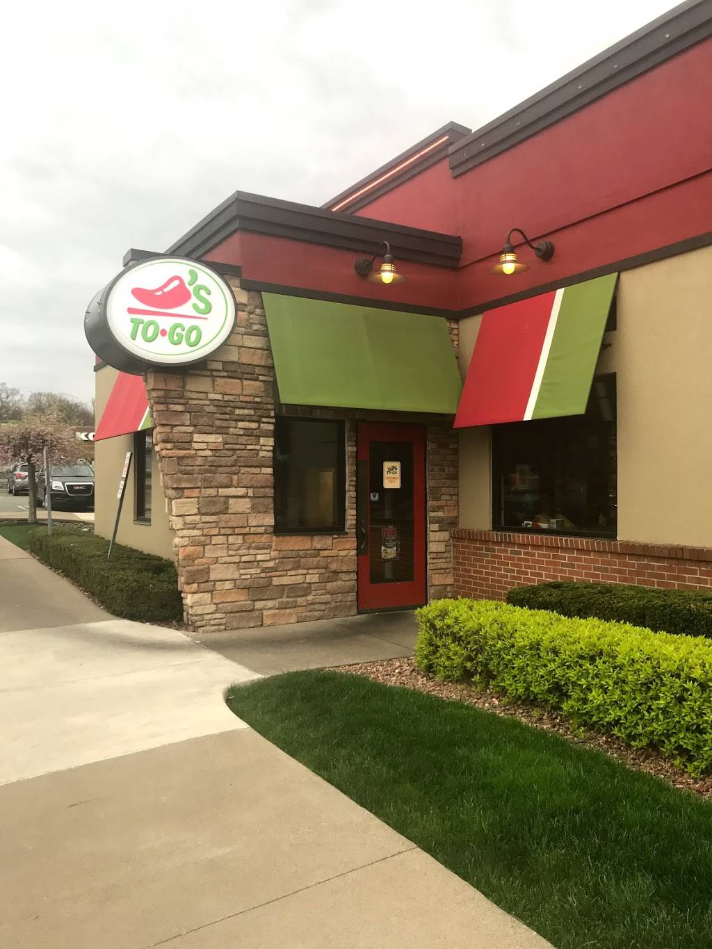 Chilis Grill & Bar | meal takeaway | 1772 N 9th St, Bartonsville, PA 18321, USA | 5704218303 OR +1 570-421-8303