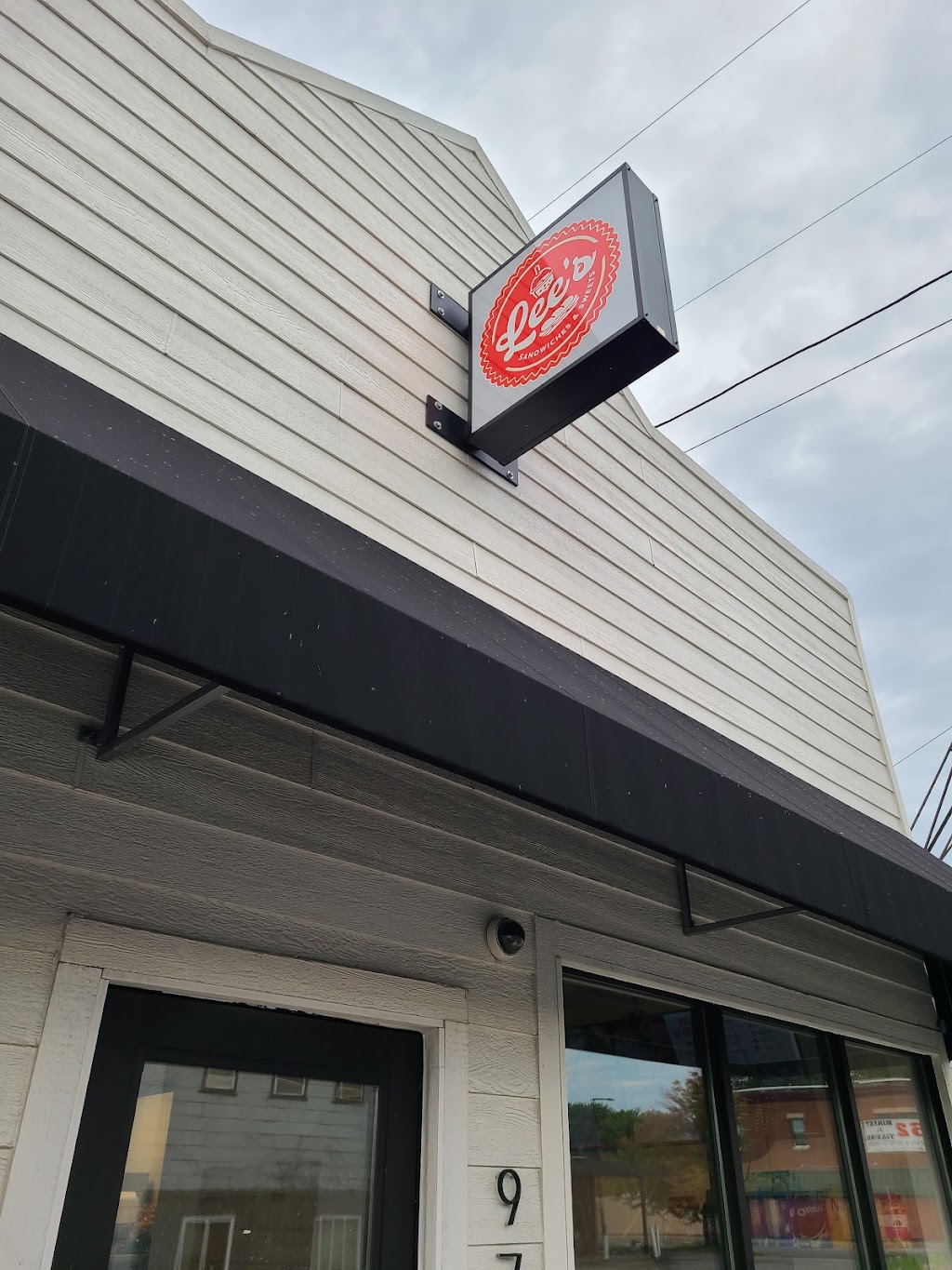 Lees Sandwiches & Sweets | restaurant | 971 Arcade St, St Paul, MN 55106, USA | 6512074345 OR +1 651-207-4345