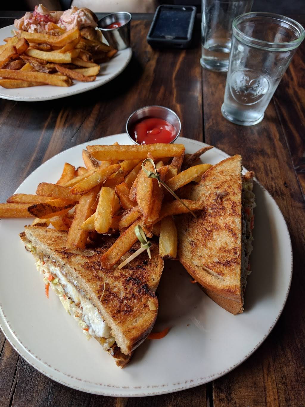 Sea Level NC | restaurant | 129 E 5th St, Charlotte, NC 28202, USA | 7044122616 OR +1 704-412-2616