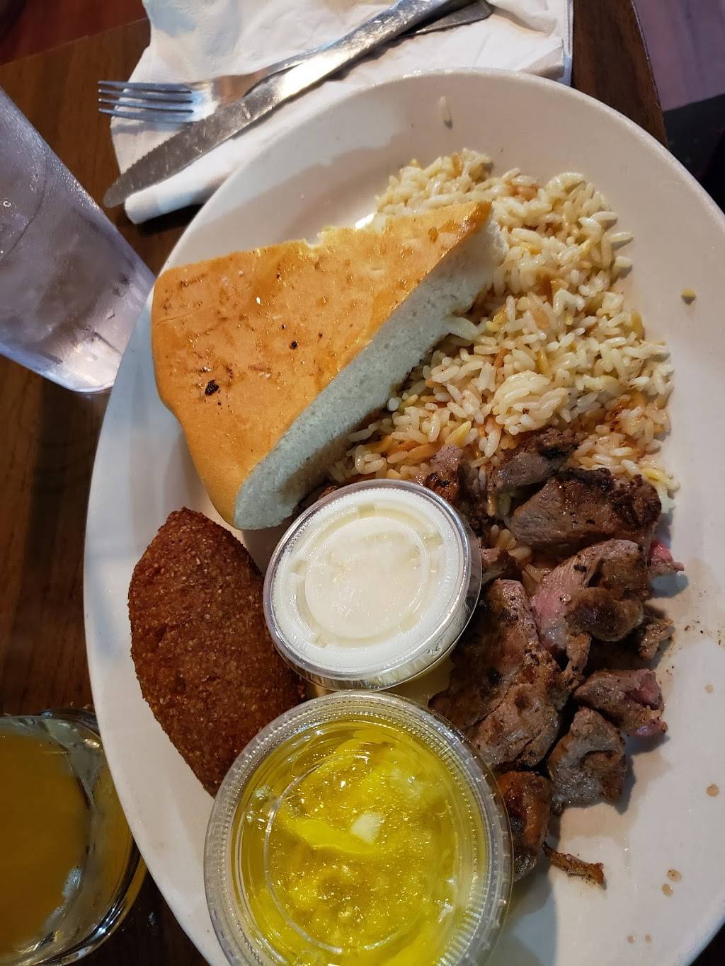 Cedars | restaurant | 827 Addis St, New Castle, PA 16101, USA | 7246589260 OR +1 724-658-9260