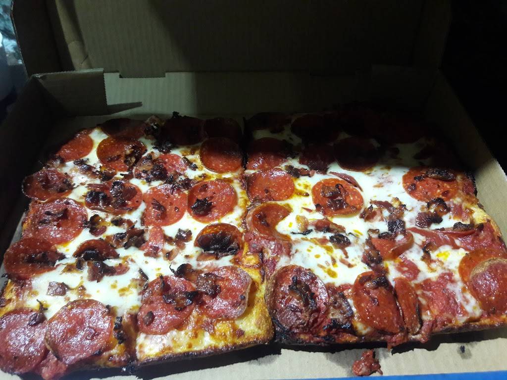 Tiffanys Pizza | restaurant | 25066 Telegraph Rd, Flat Rock, MI 48134, USA | 7347833100 OR +1 734-783-3100