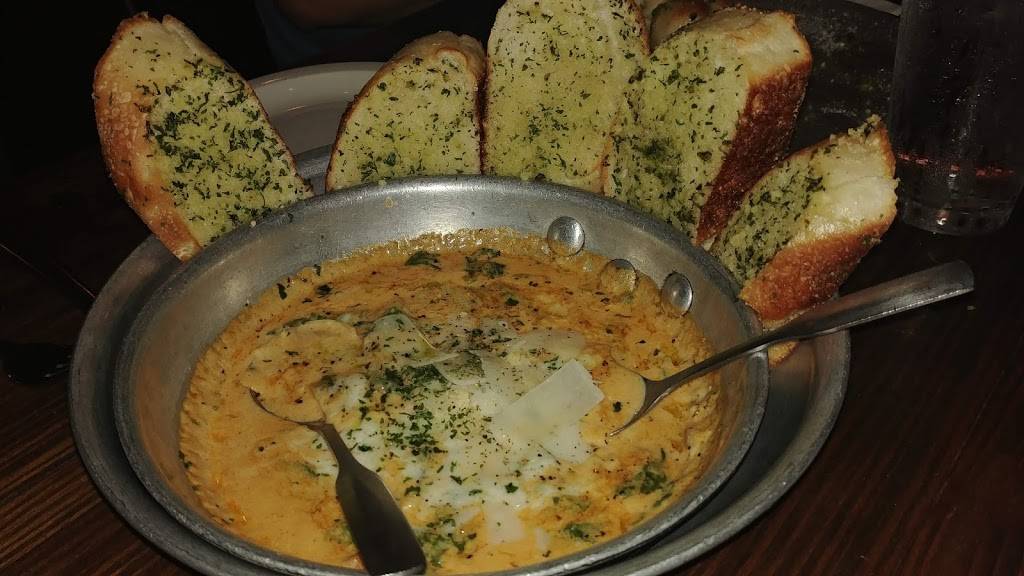 denos kitchen & spirits | restaurant | 8120 Lakeview Pkwy #100, Rowlett, TX 75088, USA | 9724127622 OR +1 972-412-7622