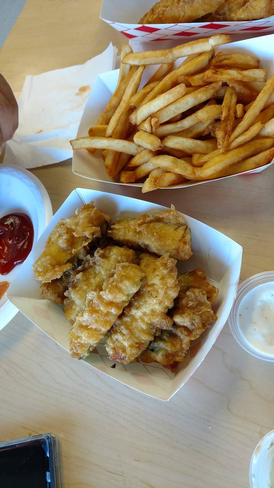 Village Inn Fish & Chips | restaurant | 6406 Stearns St, Long Beach, CA 90815, USA | 5624302977 OR +1 562-430-2977