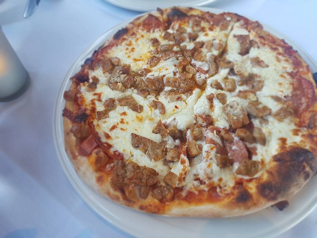 Restaurant Bar Focaccio | restaurant | 490 Avenue Michel Jasmin, Dorval, QC H9P 1C3, Canada | 5144200075 OR +1 514-420-0075