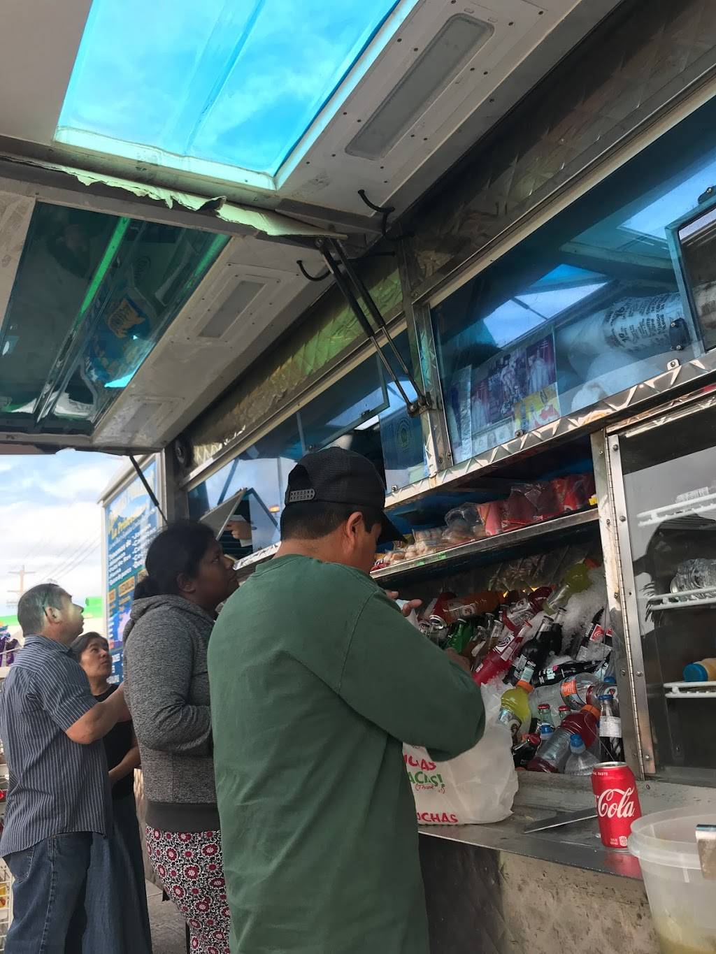 Cemitas poblanas | restaurant | 338 E 51st St, Los Angeles, CA 90011, USA | 3232325294 OR +1 323-232-5294