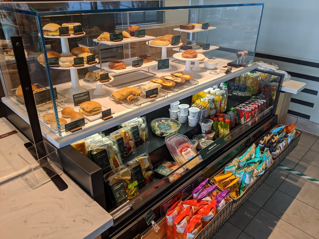 Starbucks | cafe | 18165 CA-18, Apple Valley, CA 92307, USA | 7609535257 OR +1 760-953-5257