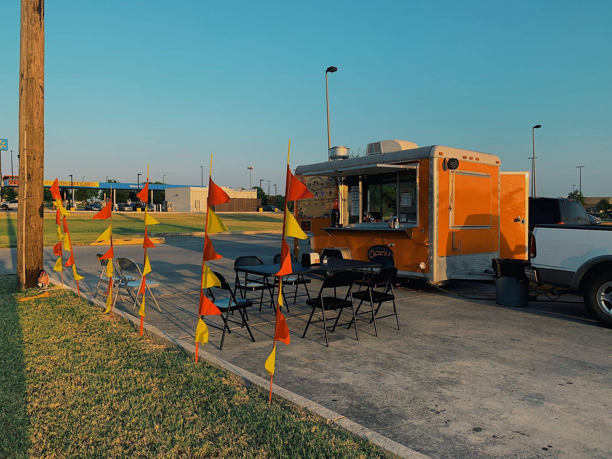 Mini Tacos CUATRO POTRAS | restaurant | 4722 Eisenhauer Rd San Antonio, TX 78218, USA | 2109841078 OR +1 210-984-1078