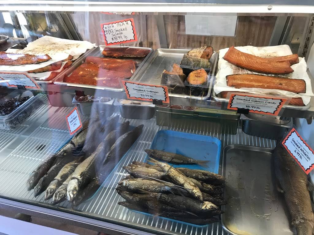 Hagens Fish Market | restaurant | 5635 W Montrose Ave, Chicago, IL 60634, USA | 7732831944 OR +1 773-283-1944