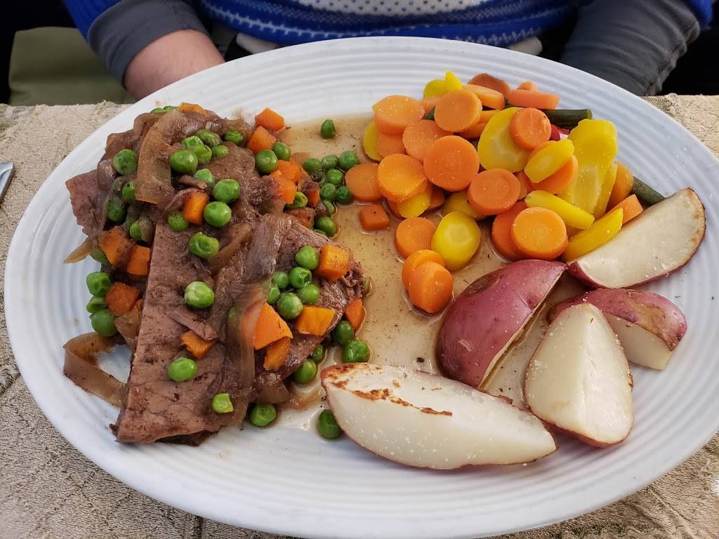 Roosters Roadhouse - Lobster Rolls - Craft Beer - Wine - Cockta | restaurant | 159 Mayville Rd, Bethel, ME 04217, USA | 2078240309 OR +1 207-824-0309