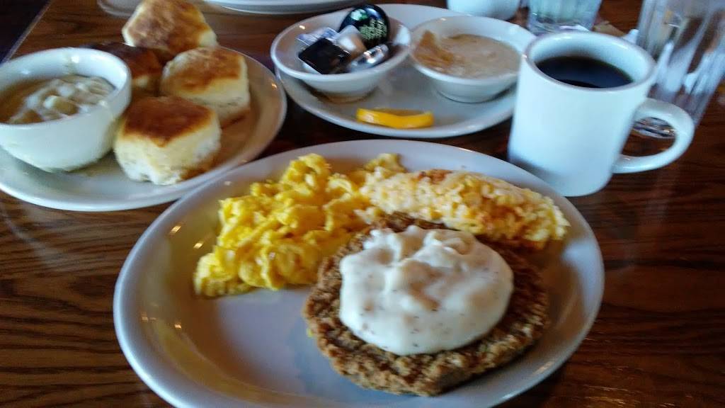 Cracker Barrel Old Country Store | restaurant | 5975 S 6th St, Springfield, IL 62703, USA | 2175292290 OR +1 217-529-2290