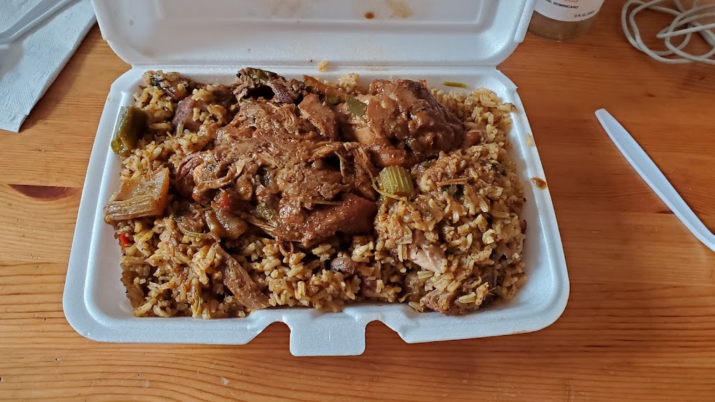 La Cuchara Restaurant | meal delivery | 381 Blue Hill Avenue, Boston, MA 02121, USA | 6174457500 OR +1 617-445-7500