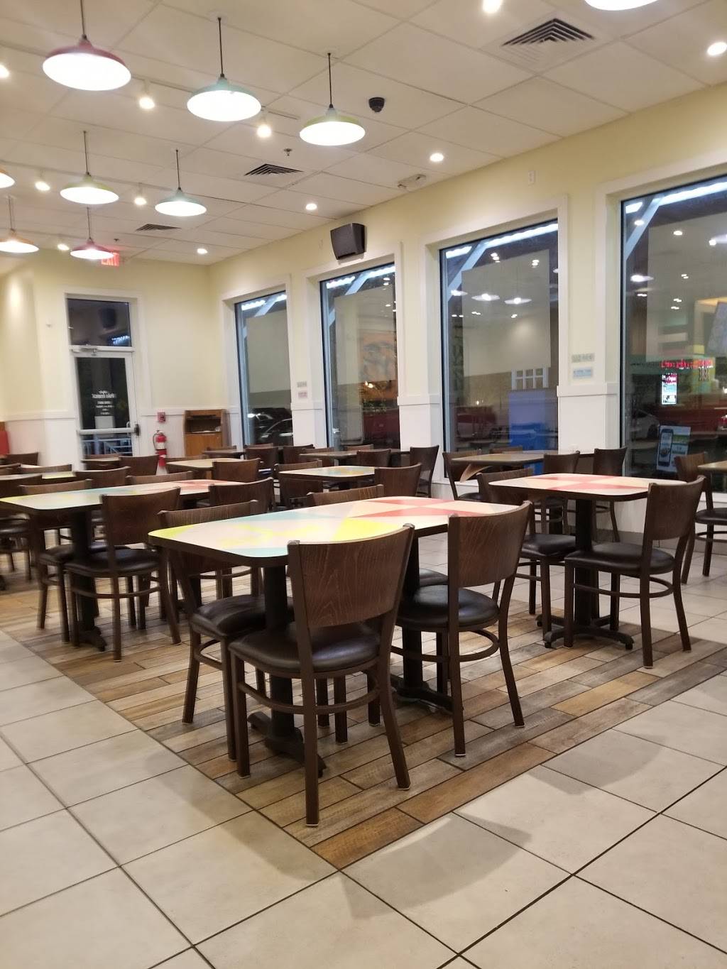 Pollo Tropical | restaurant | 775 W Osceola Pkwy #300, Kissimmee, FL 34741, USA | 4078700183 OR +1 407-870-0183